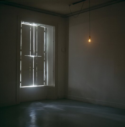 Willie McKeown: Room for Waiting In, 2005 © William McKeown, courtesy Kerlin Gallery, Dublin | The Golden Bough: William McKeown | Thursday 3 February – Sunday 1 May 2011 | 