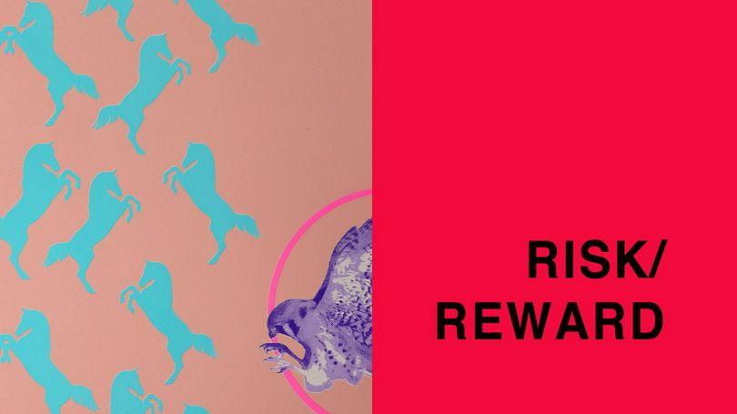 RISK/ REWARD: Limerick Printmakers at 25 | Thursday 21 November 2024 – Sunday 12 January 2025 | Limerick City Gallery | Image: landscape-oriented image; the right-hand side is a very red, almost-square rectangle on which the text ‘RISK/ REWARD’ is written in large (each letter‘s height is about 10% of the height of the rectangle) black sans-serif capital letters; on the left is, probably, a cropped artwork; the background is a dark pink and on it we see a repeated motif of a rearing horse in flat turquoise (no detail inside the outline); bottom right there is the truncated arc of a puce circle on top of which appears a raptor, wings open, claws out, probably about to snare lunch 