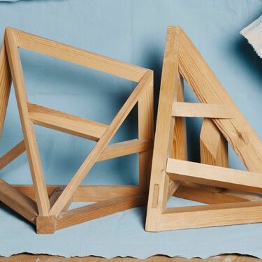 Jan McCullough: I Took a Hammer in My Hand | Butler Gallery
Evans’ Home John’s Quay, Kilkenny | opening Saturday 21 February | to 2026-05-04 Jan McCullough: I Took a Hammer in My Hand | Butler Gallery
Evans’ Home John’s Quay, Kilkenny | opening Saturday 21 February | to 2026-05-04