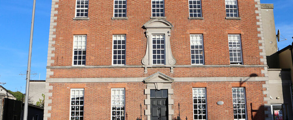 BarlowHouse-Exterior02