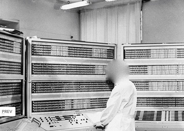 Robert O’Connor : Control, 2010, Digital C-Print on aludibond and plexiglass, 41.8 x 54.8 cm (framed), Edition 1/3, image courtesy of the artist. | Robert O’Connor: Control | Friday 14 January  – Sunday 27 February 2011 | Royal Hibernian Academy