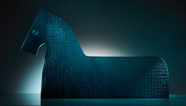 Xiaowei Zhuang: Chase Wind, Kiln-formed glass, 77 x 40 x 10cm | Xiaowei Zhuang: Poetics of the Handmade | Saturday 7 May  – Friday 27 May 2011 | CIT Wandesford Quay Gallery