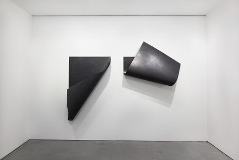 Diogo Pimentão, Documented (belong #6 and #7), 2014 image courtesy Caroll Fletcher Gallery London | Diogo Pimentão | Friday 10 April  – Sunday 5 July 2015 | IMMA