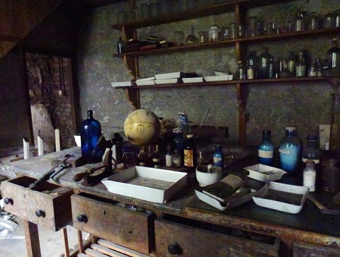 Grace Weir: Dark Room, 2015, HD video still, courtesy of the artist | Grace Weir: 3 Different Nights, recurring | Saturday 7 November 2015  – Monday 28 March 2016 | IMMA