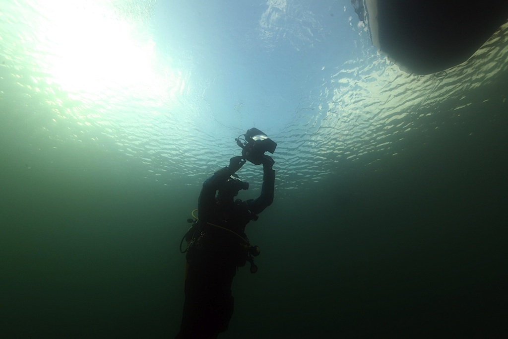 Nicola Byrne: Fathom (2015), photograph | FATHOM | Tuesday 10 November  – Friday 11 December 2015 | Regional Cultural Centre