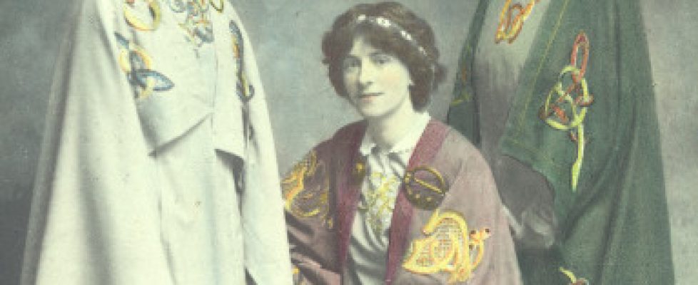 Daly Women in Celtic Costume sq