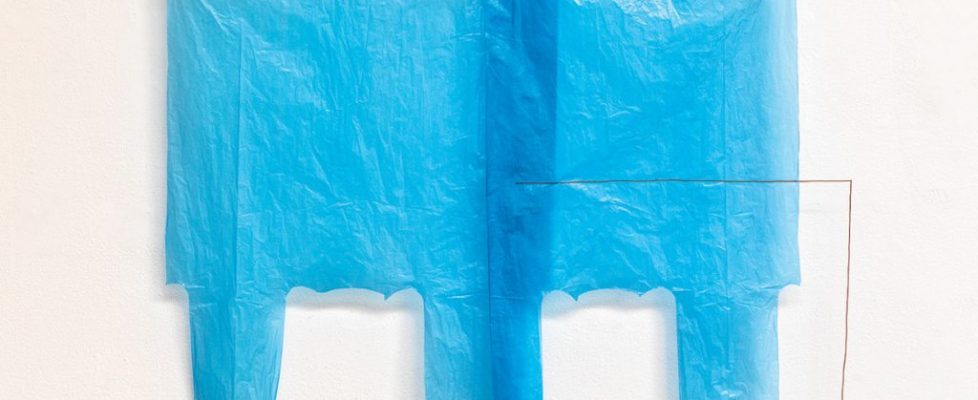 maggi-madden_-somewhere-in-the-middle_lcga-exhibition-invitation