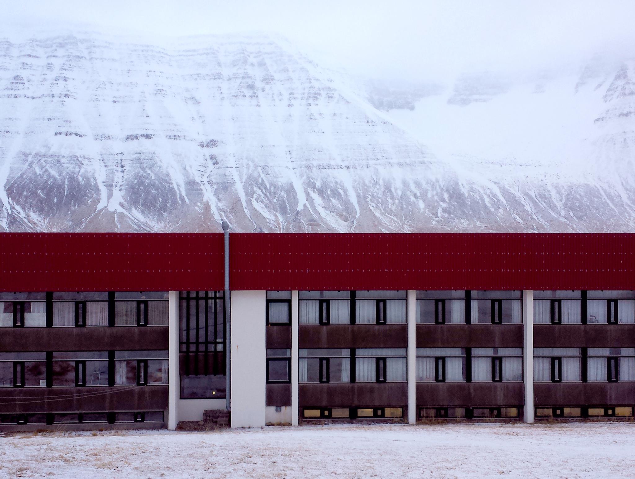 Ella Bertilsson & Ulla Juske: The Waiting Room | Thursday 27 April  – Saturday 20 May 2017 | ArtBox