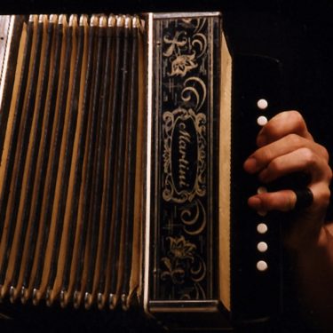 Nigel Rolfe: Breath |  Green On Red Gallery 
Spencer Dock Park Lane, Dublin 1 | Thursday 14 September to Saturday 21 October 2017 | to 