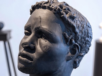 Ursula Burke, Vestige, 2017, Porcelain, 28 x17 cm, image courtesy of the artist. | Ursula Burke: The Precariat | Friday 7 September  – Sunday 21 October 2018 | Royal Hibernian Academy