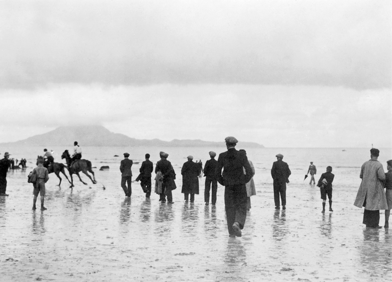 Helen Hooker O’Malley: Carrowmore Races, Co. Mayo, 1938 | A Modern Eye: Helen Hooker O’Malley’s Ireland | Friday 21 June  – Sunday 1 September 2019 | Photo Museum Ireland