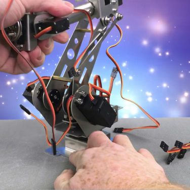 Alan Magee: Among the dregs of daily toil |  The LAB 
Foley Street, Dublin 1 | Thursday 6 February to Sunday 15 March 2020 | to 