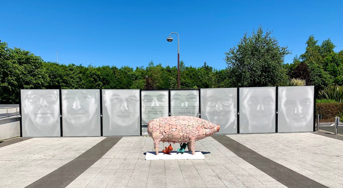 Stephen Wilson: Peace Wall Portraits,  2021, wood, steel fencing, virtual reality | Stephen Wilson: Peace Wall Portraits | Ongoing 2022  | F.E. McWilliam Gallery