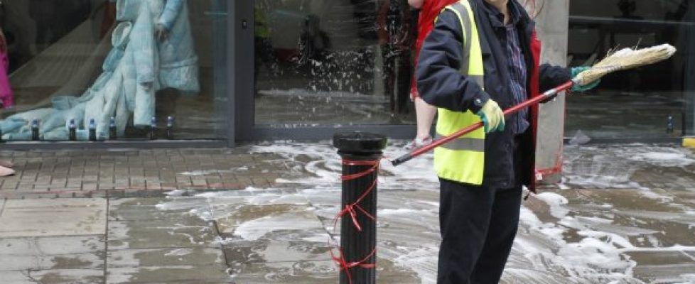 3_MezzettiFrances_visualprojectapplication2_CumminsPaulinePerforming_masculinity_LabourDublin2012