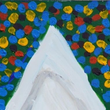 Fintin Kelly: Mount Everest | Fintin Kelly: A Story of Art | Saturday 14 October  – Saturday 2 December 2023 | Mermaid Arts Centre | Image: Fintin Kelly: Mount Everest | a painting in strong colours – a white, mountain-like triangle as wide as the painting, rising from the bottom and reaching its apex 20% from the top; the surrounding air has a background of dark green, with large-ish dots of red, black, red and dominantly blue 