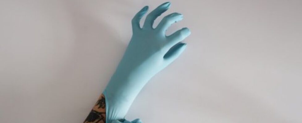 AD_GLOVES3_600_350_85_c1