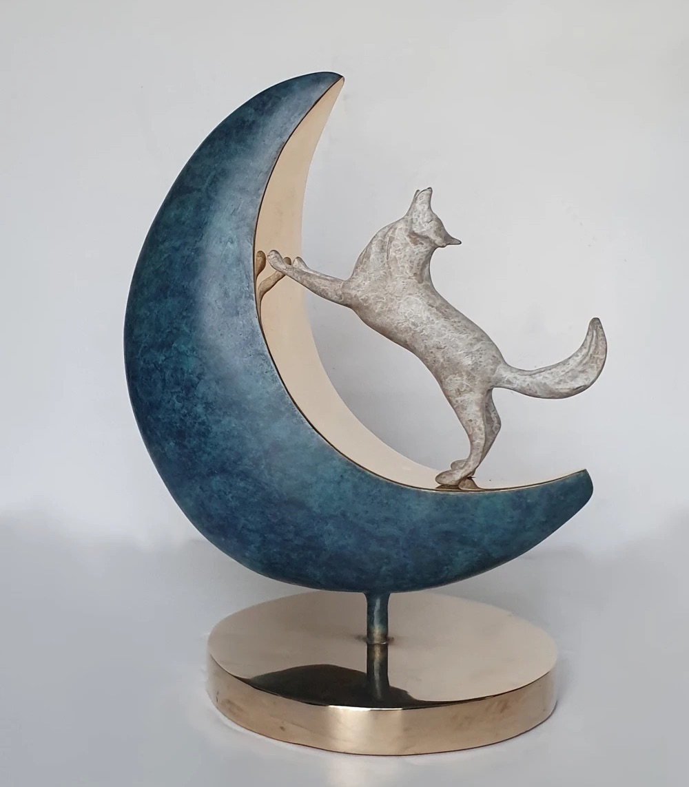 Stephanie Hess: Serenade, bronze, edition of 6, 37 x 28 x 290cm | Stephanie Hess: A Day at the Zoo | Thursday 30 May  – Saturday 22 June 2024 | Solomon Fine Art | Image: Stephanie Hess: Serenade, bronze, edition of 6, 37 x 28 x 290cm 